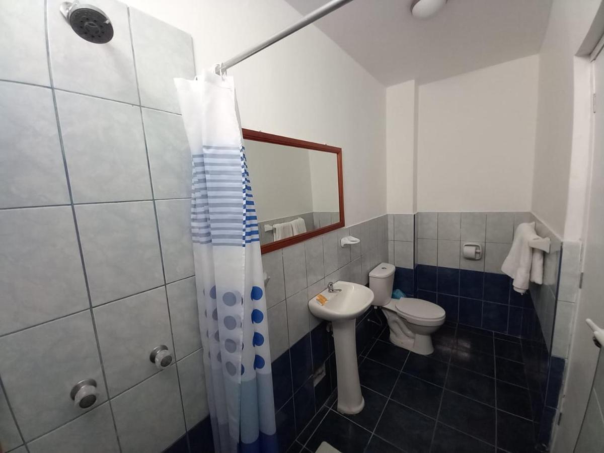 Hostal Los Frayles Paracas Exterior foto