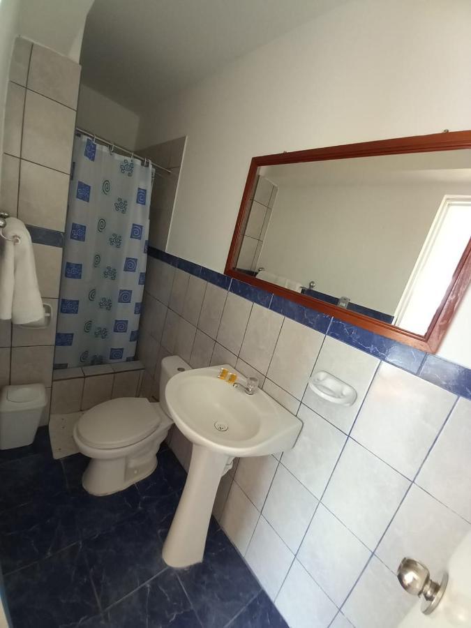Hostal Los Frayles Paracas Exterior foto