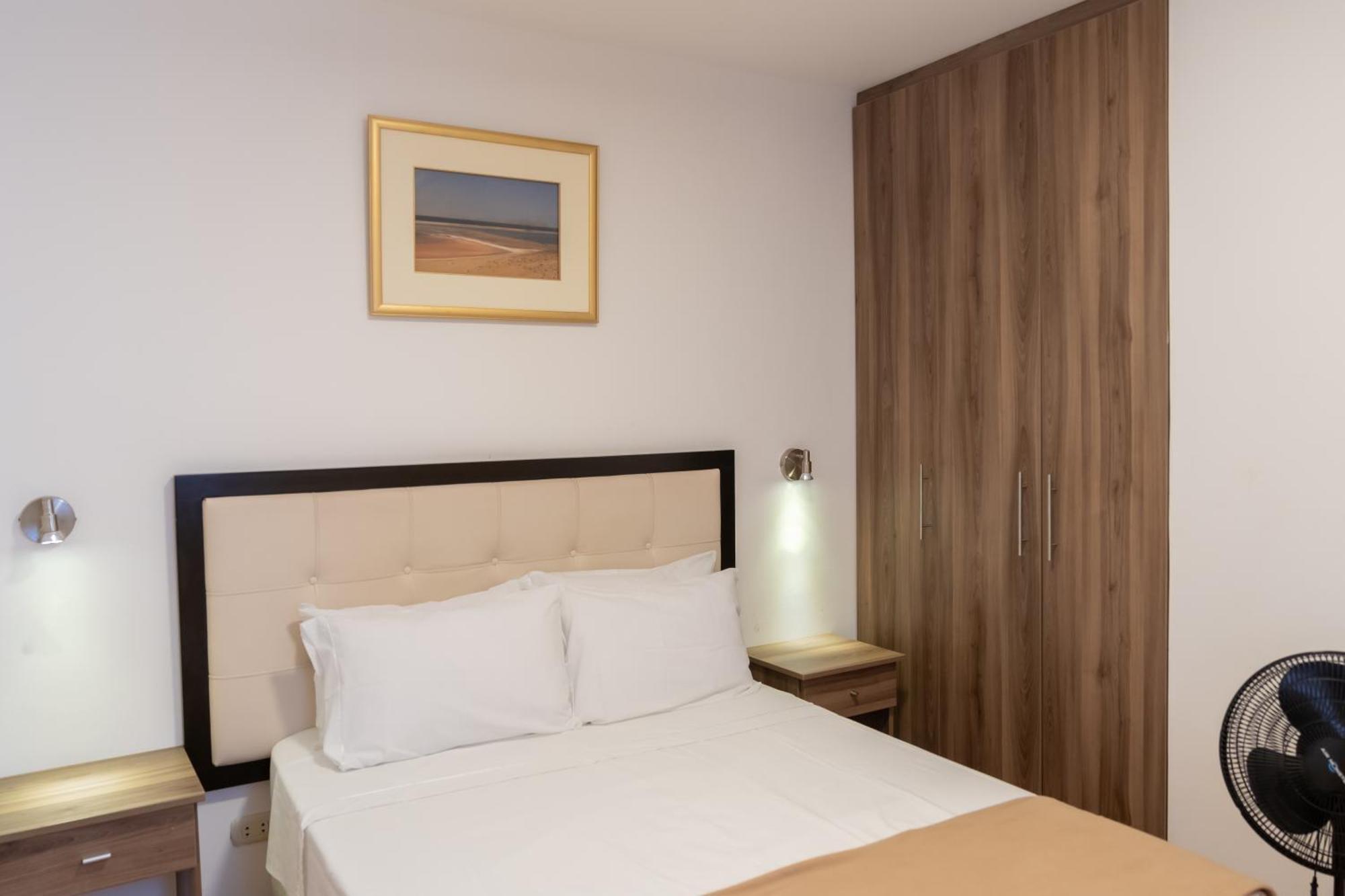 Hostal Los Frayles Paracas Exterior foto