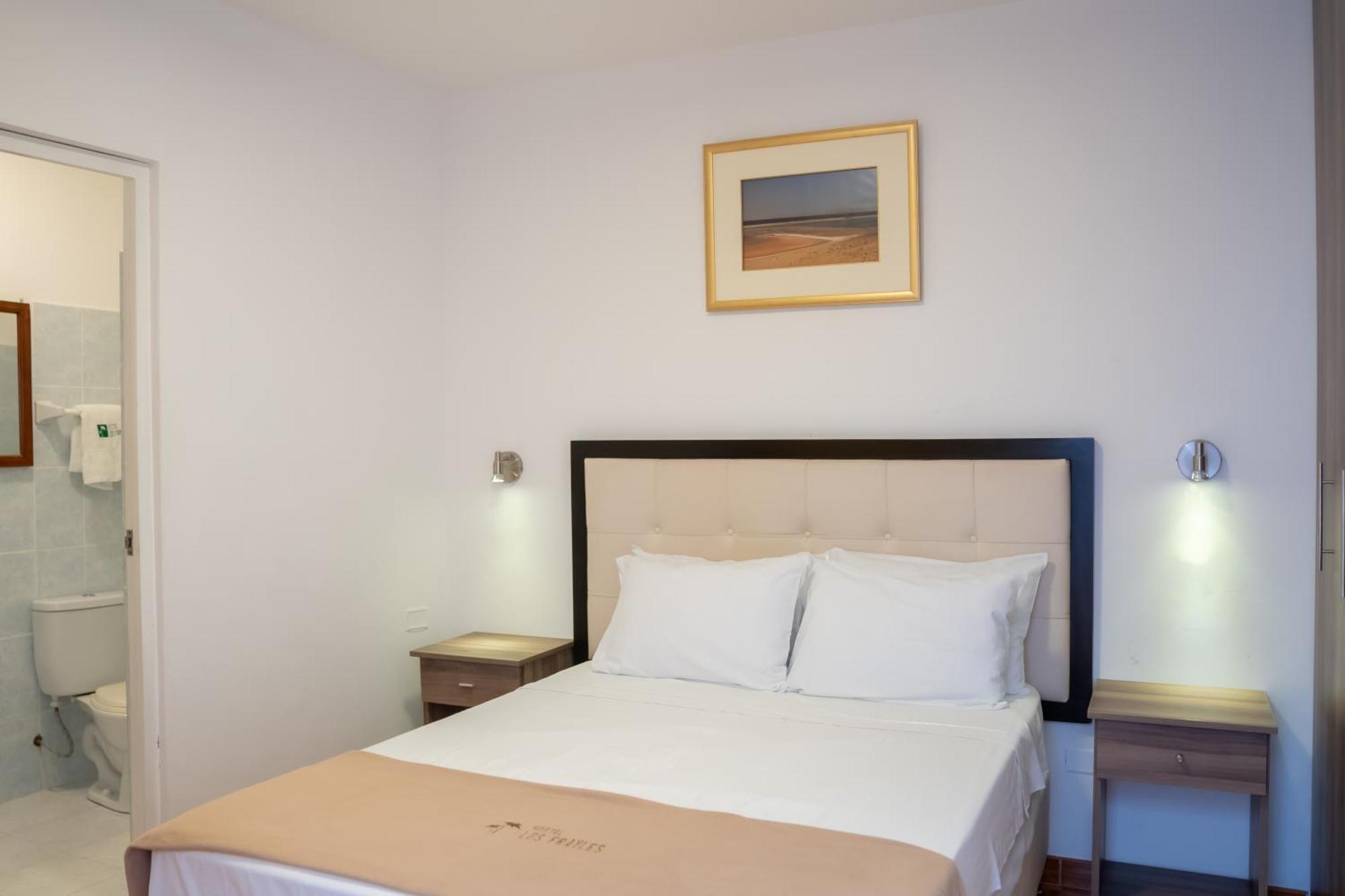 Hostal Los Frayles Paracas Exterior foto
